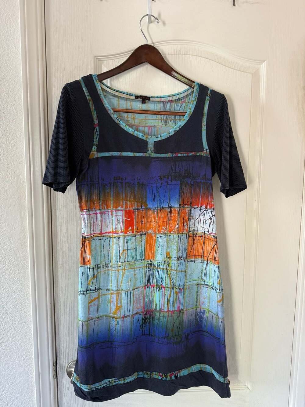Vintage Aventures des Toiles Abstract Printed Short Sleeve Mesh Overlay Tunic Dr